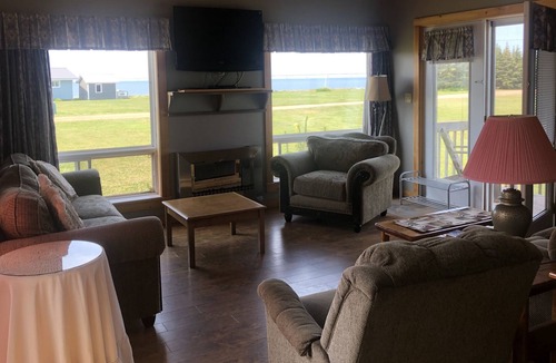Charlotte's Shore Cottage | Confederation Bridge view Cottage open all year