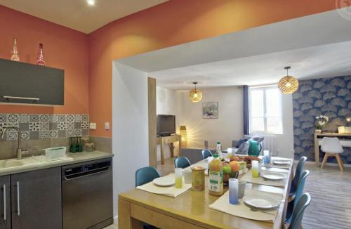 Saint-Galmier Apartment | Confort moderne dans un gîte historique à Saint-Galmier - FR-1-496-276