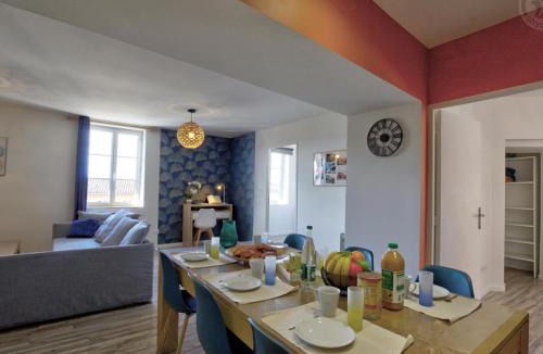 Saint-Galmier Apartment | Confort moderne dans un gîte historique à Saint-Galmier - FR-1-496-276