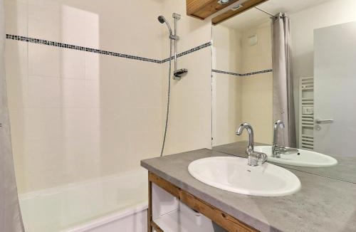 La Perriere Apartment | Confortable 2 Pièces + Cabine, Skis aux Pieds, 5/6 Pers. - FR-1-182A-4