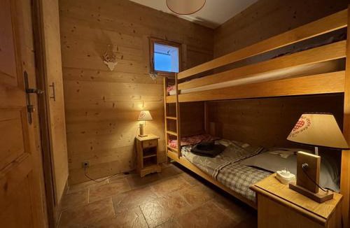 Crest-Voland Ski Chalet | Confortable chalet 12 personnes avec WiFi et parking, près des pistes - FR-1-733-25