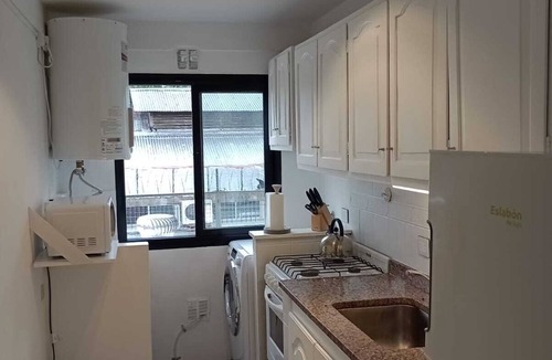 Colegiales Apartment | Confortable remodeled , 2 bed/1 bath in Palermo Hollywood