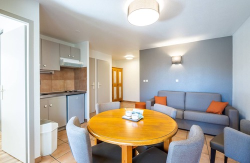 Lons-le-Saunier Condo | Confortable T2 | À 800m du centre ville !