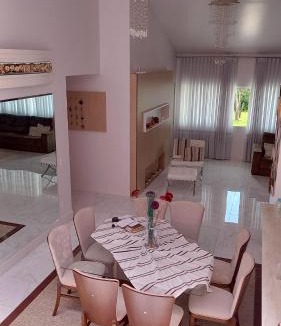 Pomerode House | Conforto em Pomerode