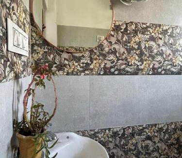 Palampur Apartment | congo in