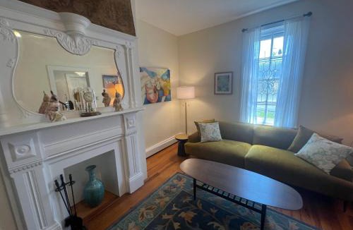 Berkeley Springs House | Congress House - Walk everywhere from this elegant comfortable home