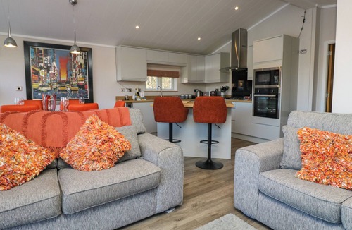 Warton Cottage | CONISTON VIEW LODGE, pet friendly, with pool in Carnforth