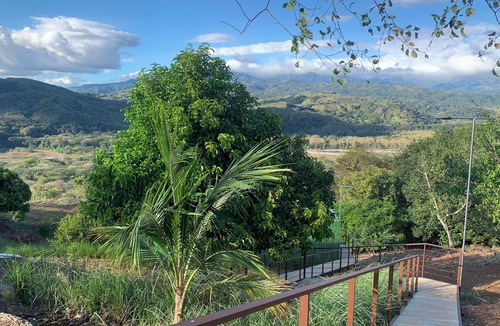 Esparza House | Connecting with nature