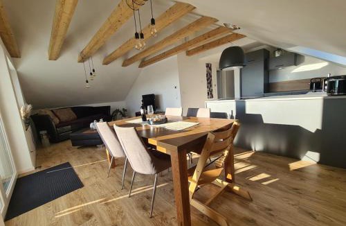 Großengstingen Apartment | Connys FeWo Berg