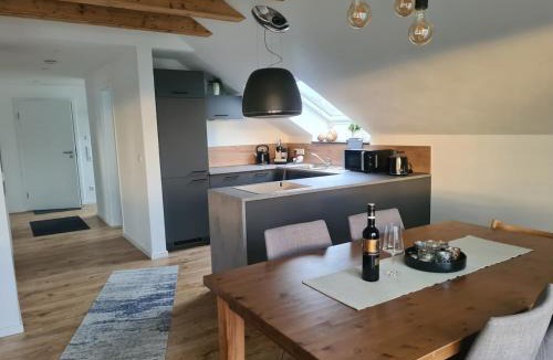Großengstingen Apartment | Connys FeWo Berg