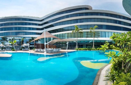 Barangay 76 Hotel | Conrad Manila