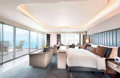 Barangay 76 Hotel | Conrad Manila