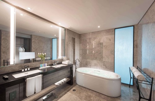 Barangay 76 Hotel | Conrad Manila