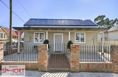 Orange Apartment | Conservatorium Villa 1 - In Central CBD