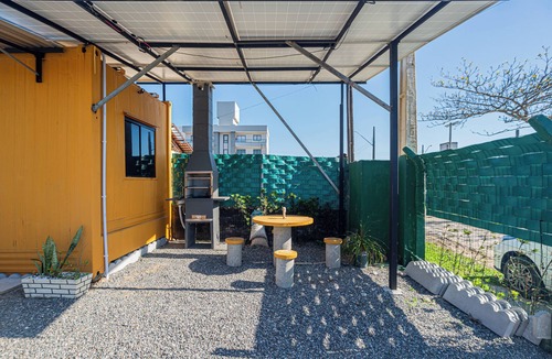 Meia Praia House | Container 3