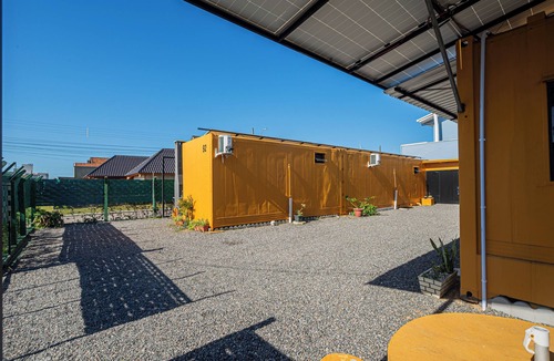 Meia Praia House | Container 3