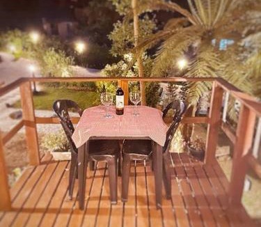 Augusta Apartment | Container com Deck e Vista I Climatizado e Aconchegante em Curitiba na Natureza
