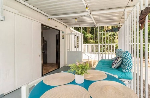 Manzanillo House | Container Pool House Manzanillo