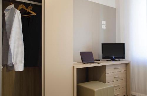 Porta Garibaldi Apartment | Contempora - Elvezia Park - 1bed, 1bath overlooking the park - E21