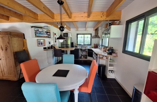 Plobannalec-Lesconil House | Contemporary villa in a wooded environment