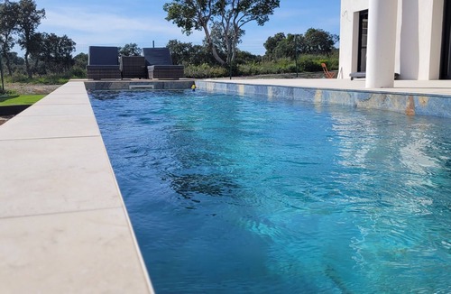 Caremeau Villa | Contemporaine piscine wifi