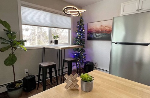 Fairview Apartment | Contemporary 2 Bedrooms Super location