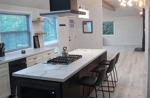 Friendly House | Contemporary 3bedroom/2 bathroom house close to UO