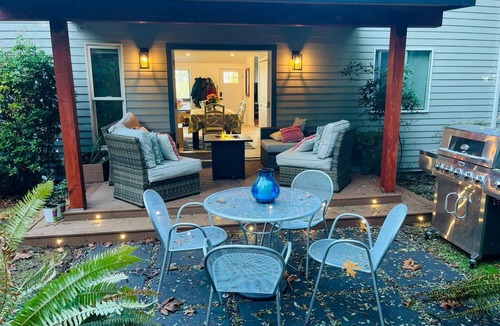 Friendly House | Contemporary 3bedroom/2 bathroom house close to UO