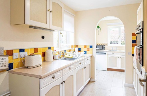 Milton Keynes House | Contemporary 4BR Home | City Centre Access