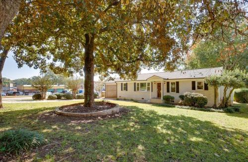 Athens House | Contemporary Athens Home < 2 Miles to UGA!