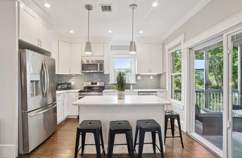 Dorchester House | Contemporary Boston Duplex | Near the T