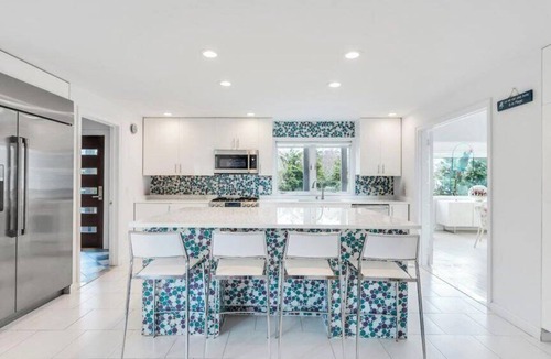 Bridgehampton House | Contemporary Bridgehampton Retreat with Heated Pool & Tennis Court, Ideal.