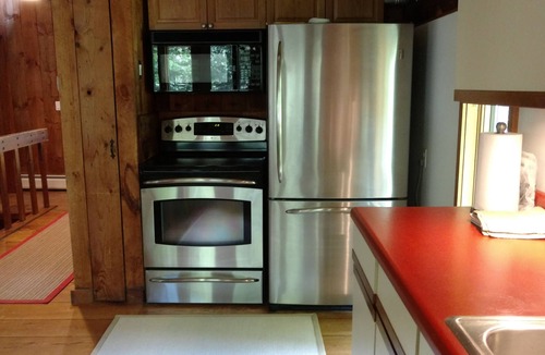 Pittsfield House | Contemporary Classic Vermont Ski House with 4 bedrooms - Sleeps 8 in Beds