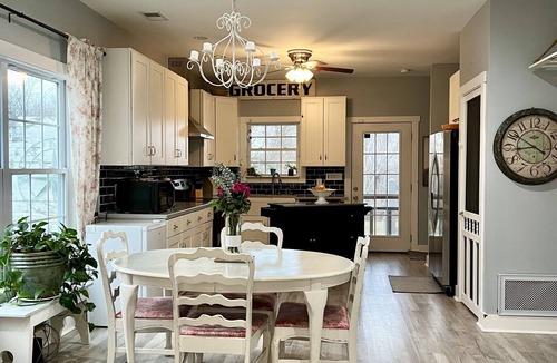 Pewee Valley Cottage | Contemporary Cottage with 2 HUGE COVERED PORCHES!