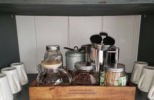 Suffield House | Contemporary Cottage, Views, 15mins BDL Int. Wi-fi