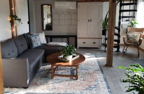 Suffield House | Contemporary Cottage, Views, 15mins BDL Int. Wi-fi