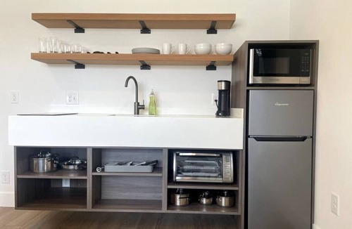 Downtown Omaha Apartment | Contemporary Downtown Apartment