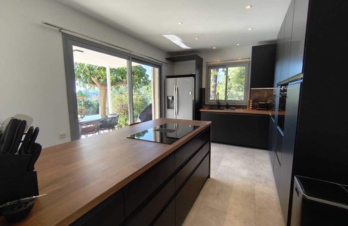 La Grand-Chile House | Contemporary 170 m² villa with swimming pool and garage on 2500 m² of wooded grounds.