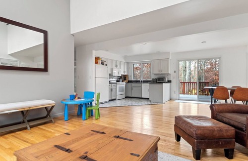 Flanders House | Contemporary Hampton Bays home on one acre of manicured lawn, private pool,.