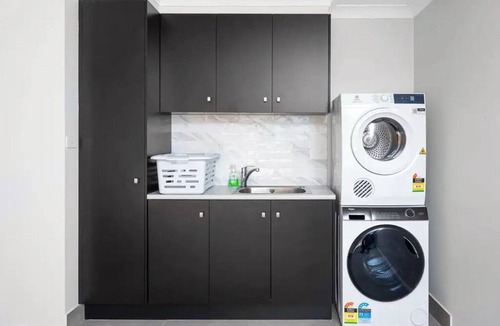 Wagga Wagga Apartment | Contemporary Living in the CBD