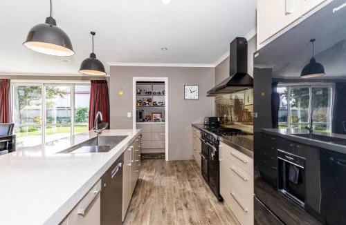 Methven House | Contemporary Methven Abode