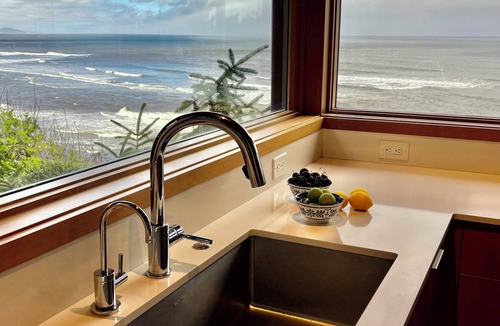 Neahkahnie Beach House | Contemporary Oceanfront Estate: Last minute cancellation July 15-27: Lower Rate!