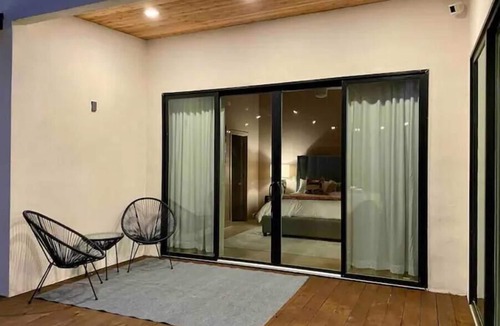 King William House | Contemporary Remodeled Bungalow - Pet Friendly!