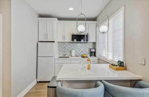 East San Jose Apartment | Contemporary Studio Apartment near downtown San Jose