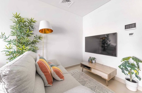 Dubai Apartment | Contemporary Studio in Jabel Ali!