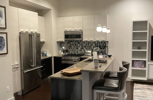 Downtown House | Contemporary Townhouse in Downtown Sarasota and 8-10 min to beach