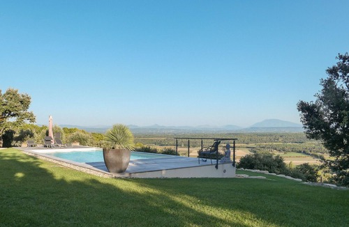 Saint-Restitut Villa | Contemporary villa with view and heated pool – St Restitut, Drôme Provençale