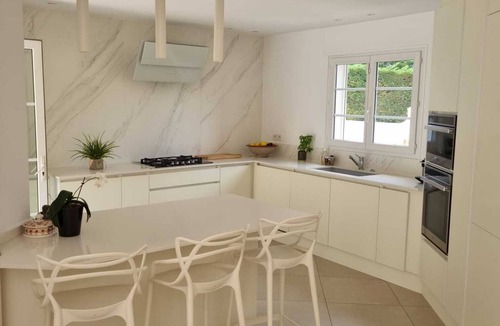 Cabries Villa | Contemporary villa, pool 12x6m, near Aix & Marseille (8 guests)