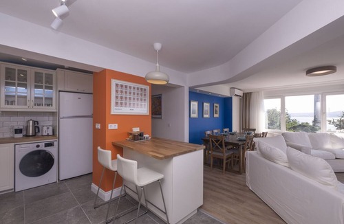 Kabatas Condo | Contemporary Waterfront Apt. with a Stunning View