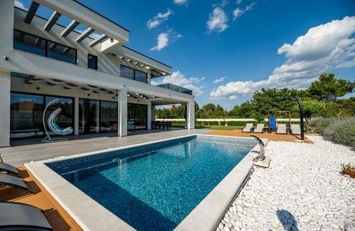 Nin Villa | Contemporary Zadar Villa 4 Bedrooms Villa Barako Prestige